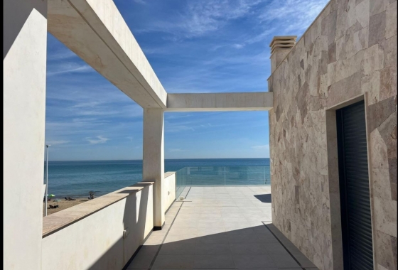 Resale - Villa - La Mata