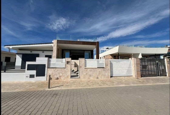 Resale - Villa - La Mata