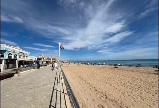 Resale - Villa - La Mata