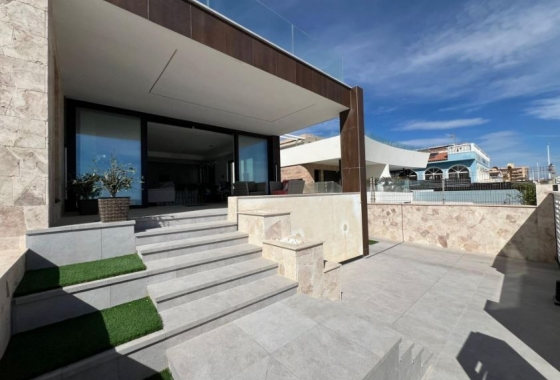 Resale - Villa - La Mata
