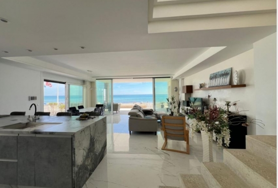 Resale - Villa - La Mata