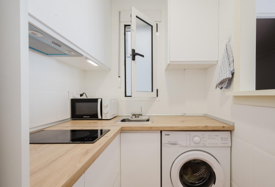 Resale - Apartment / flat - Torrevieja - Playa del Acequión