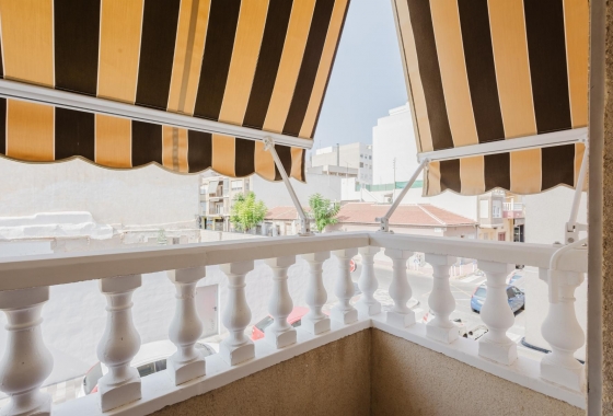 Resale - Apartment / flat - Torrevieja - Playa del Acequión