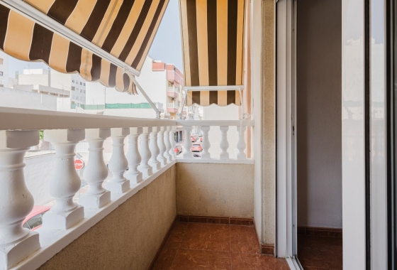 Resale - Apartment / flat - Torrevieja - Playa del Acequión