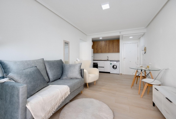 Resale - Apartment / flat - Torrevieja - El Acequión - Los Náufragos