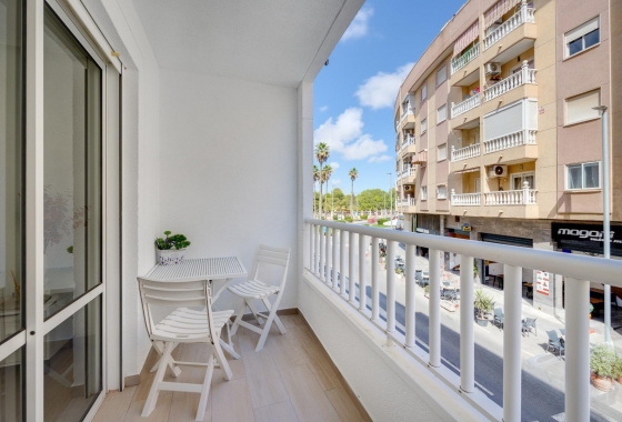 Resale - Apartment / flat - Torrevieja - El Acequión - Los Náufragos