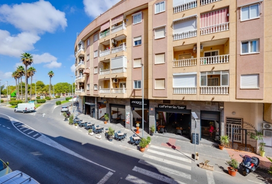 Resale - Apartment / flat - Torrevieja - El Acequión - Los Náufragos