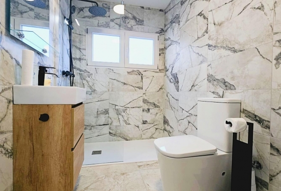 Resale - Apartment / flat - Torrevieja - PLAYA LOS LOCOS