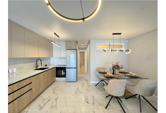 Resale - town house - Torrevieja - Playa del Cura