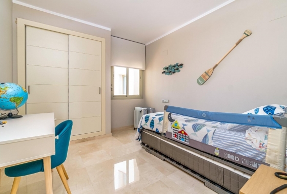 Resale - Apartment / flat - Orihuela Costa - Las Colinas Golf
