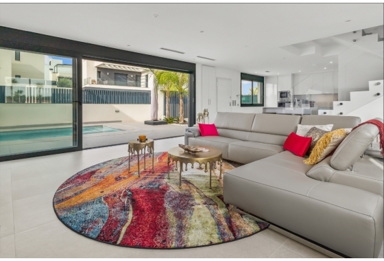 Resale - Villa - Algorfa