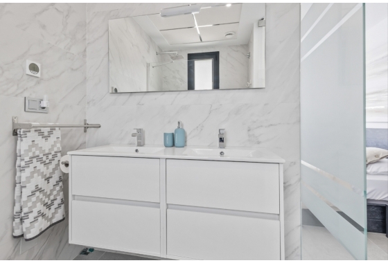 Resale - Villa - Algorfa