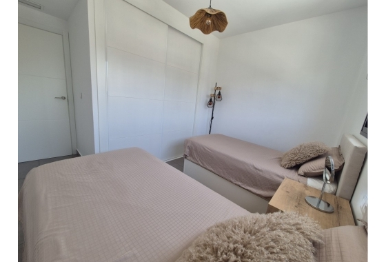 Resale - Apartment / flat - Villamartin