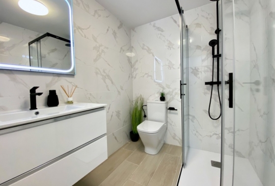 Resale - Apartment / flat - Torrevieja - LA MATA