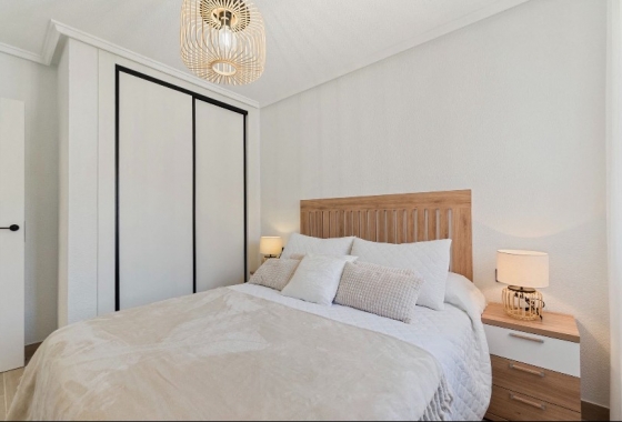 Resale - Apartment / flat - Torrevieja - LA MATA