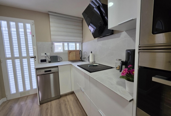 Resale - Bungalow - Santa Pola - Playa del Este