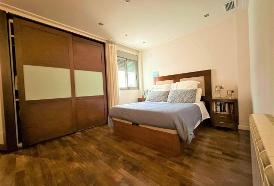 Resale - Apartment / flat - Santa Pola