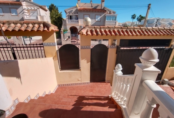 Reventa - Villa - Guardamar del Segura - Urbanizaciones