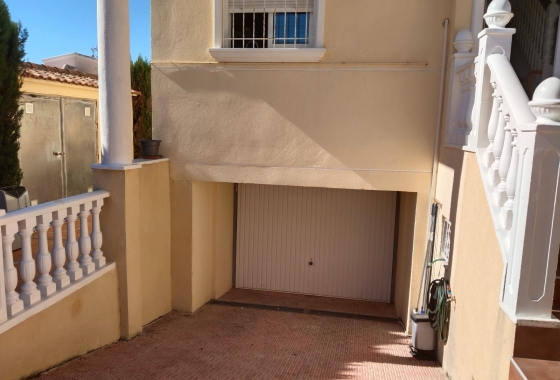 Reventa - Villa - Guardamar del Segura - Urbanizaciones