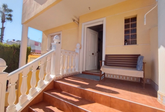 Reventa - Villa - Guardamar del Segura - Urbanizaciones