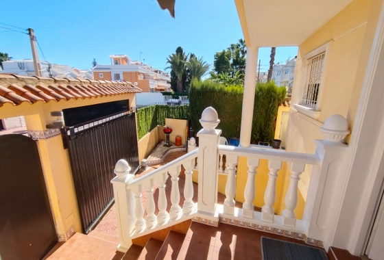 Reventa - Villa - Guardamar del Segura - Urbanizaciones