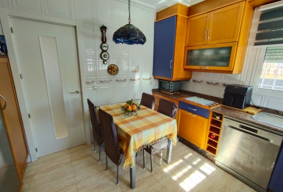 Reventa - Villa - Guardamar del Segura - Urbanizaciones