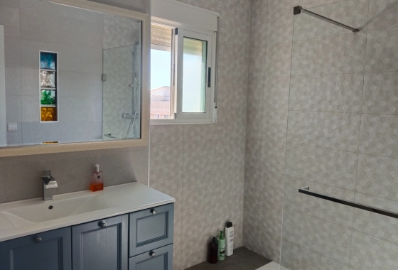 Reventa - Villa - Guardamar del Segura - Urbanizaciones