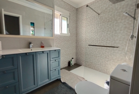 Reventa - Villa - Guardamar del Segura - Urbanizaciones