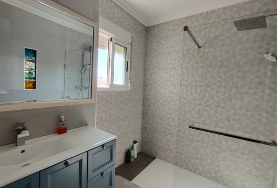 Reventa - Villa - Guardamar del Segura - Urbanizaciones