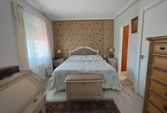 Reventa - Villa - Guardamar del Segura - Urbanizaciones