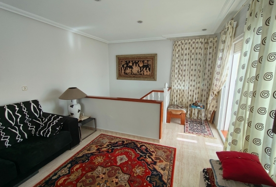 Reventa - Villa - Guardamar del Segura - Urbanizaciones