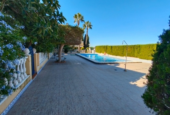 Reventa - Villa - Guardamar del Segura - Urbanizaciones