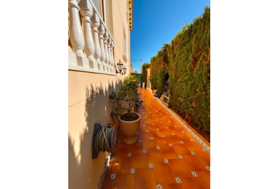 Reventa - Villa - Guardamar del Segura - Urbanizaciones