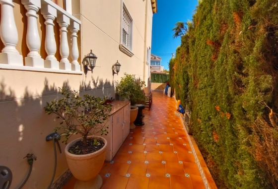 Reventa - Villa - Guardamar del Segura - Urbanizaciones