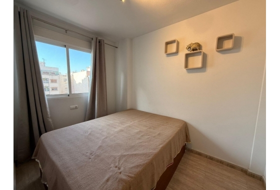 Reventa - Apartamento / piso - Torrevieja - Playa del Acequión