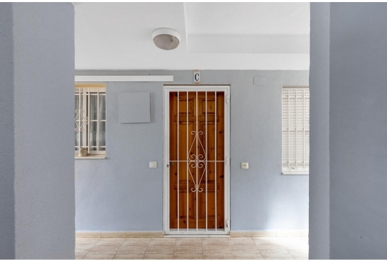 Reventa - Apartamento / piso - Torrevieja - El Chaparral