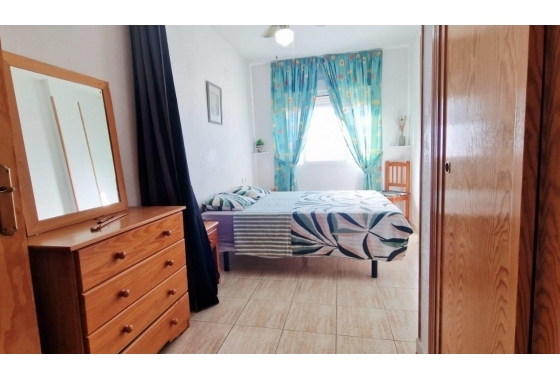 Reventa - Apartamento / piso - Torrevieja - Centro