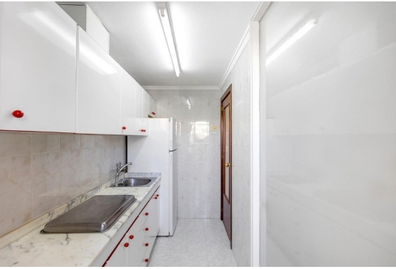 Reventa - Apartamento / piso - Torrevieja - Centro