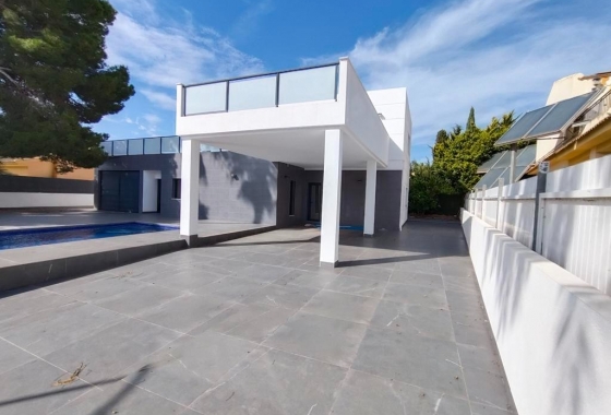 Obra nueva - Villa - Alicante - Campoamor
