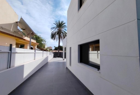 Obra nueva - Villa - Alicante - Campoamor