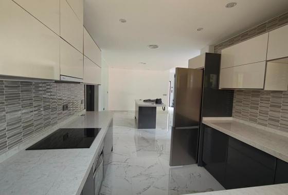 Obra nueva - Villa - Alicante - Campoamor