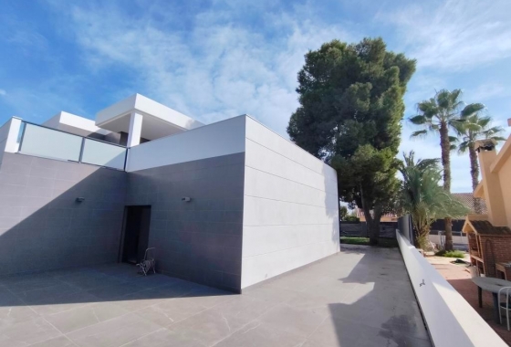Obra nueva - Villa - Alicante - Campoamor