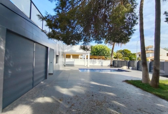Obra nueva - Villa - Alicante - Campoamor