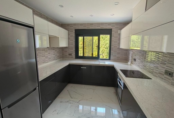 Obra nueva - Villa - Alicante - Campoamor