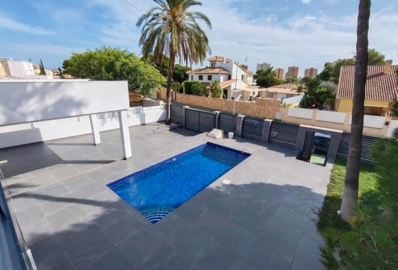 Obra nueva - Villa - Alicante - Campoamor