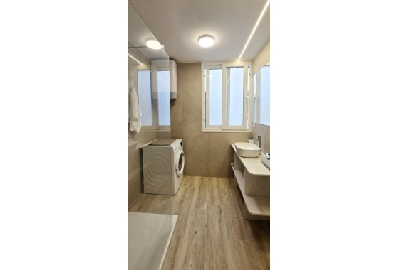 Reventa - Apartamento / piso - Torrevieja - Playa del Cura