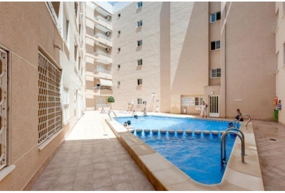 Reventa - Apartamento / piso - Torrevieja - Playa del Cura