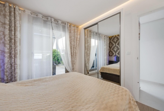 Reventa - Casa Adosada - Torrevieja - Nueva Torrevieja - Aguas Nuevas