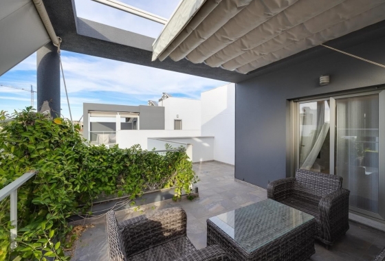 Reventa - Casa Adosada - Torrevieja - Nueva Torrevieja - Aguas Nuevas