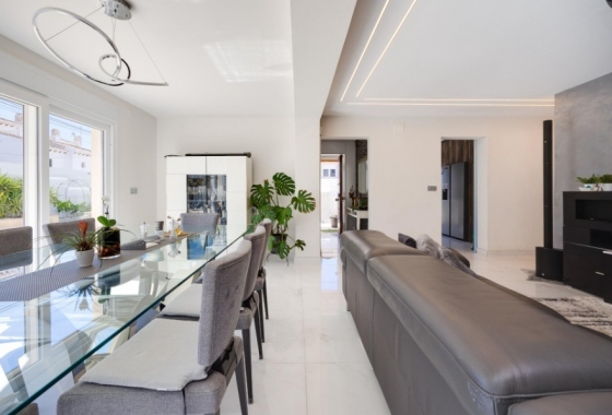 Reventa - Villa - Torrevieja - Playa de La Acequion